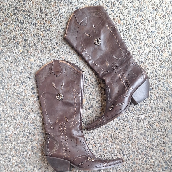 BCBGirls Shoes - Y2K BCBGirls Brown Leather Cowboy Boots Size 8.5 B